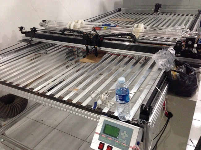 印尼客戶用我司配件做的機器