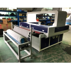 自動(dòng)送料全景CCD切割機(jī)