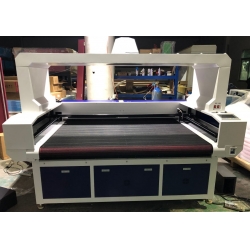 自動(dòng)送料全景CCD切割機(jī)